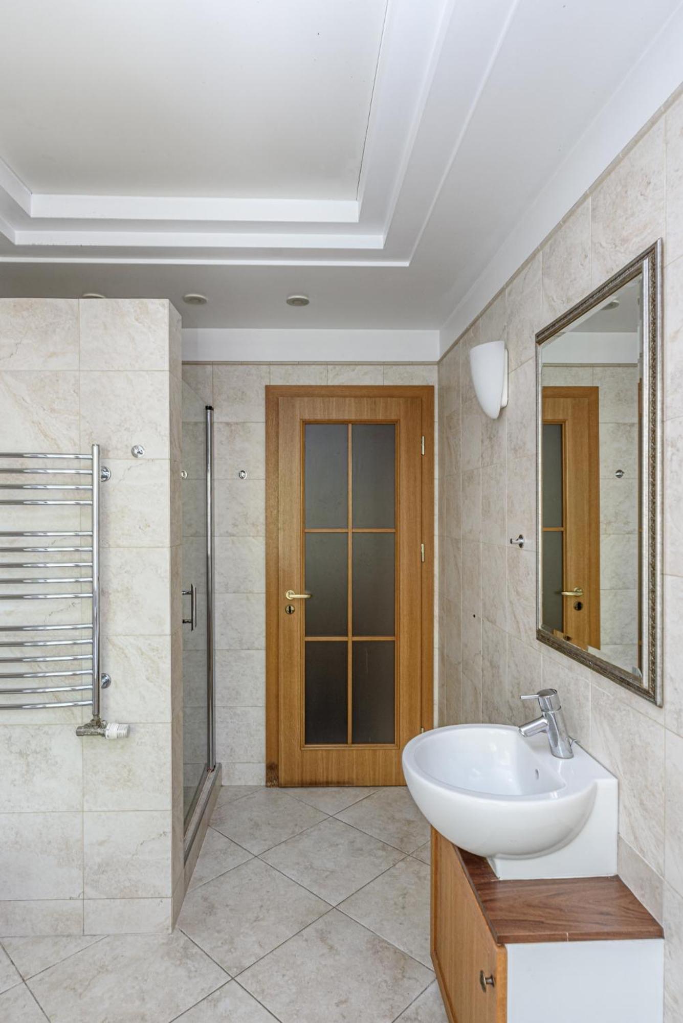 Jacuzzi Apartments X Free Parking X Self Check-In 24X7 By H&H Wilna Exterior foto